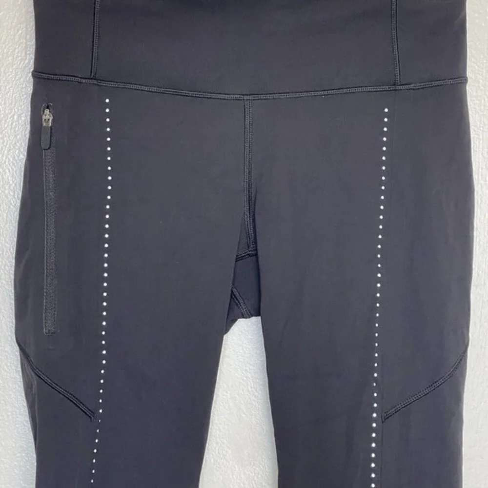 Lululemon Womens Extra Mile Crop Reflective Black Leggings Crop Size 2 Running
